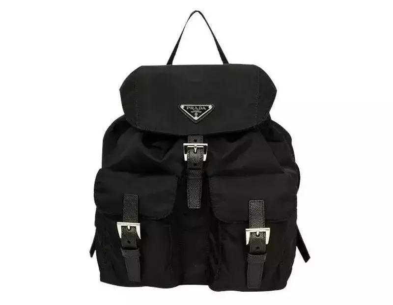 女王大人还不退位的话,prada真的要凉凉了