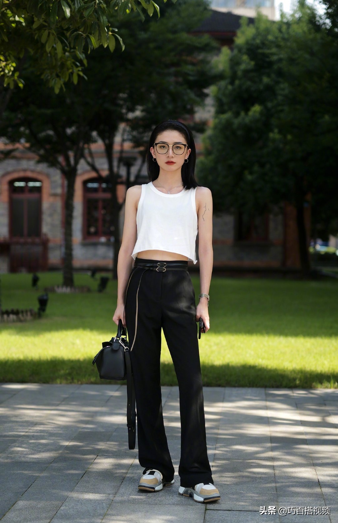 夏季露脐上衣胖mm,夏季女士上衣露脐装搭配