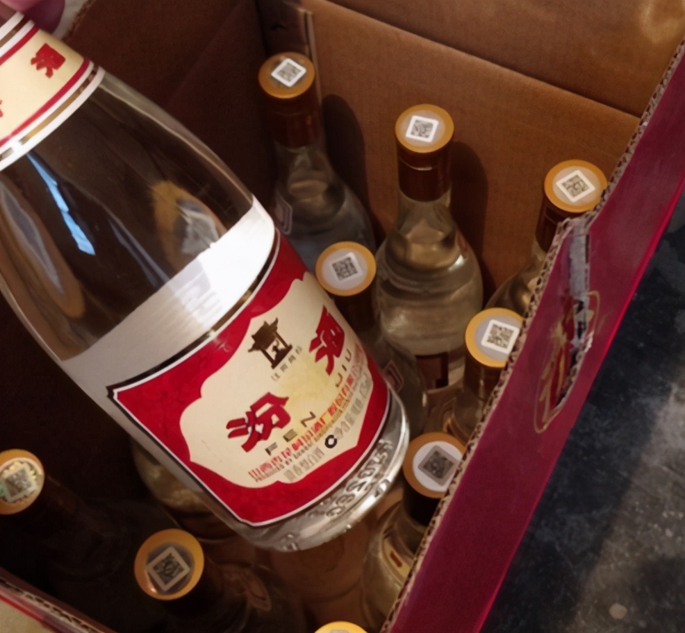 黄盖玻汾53度为什么称夺命汾酒,号称夺命53的黄盖玻璃汾酒