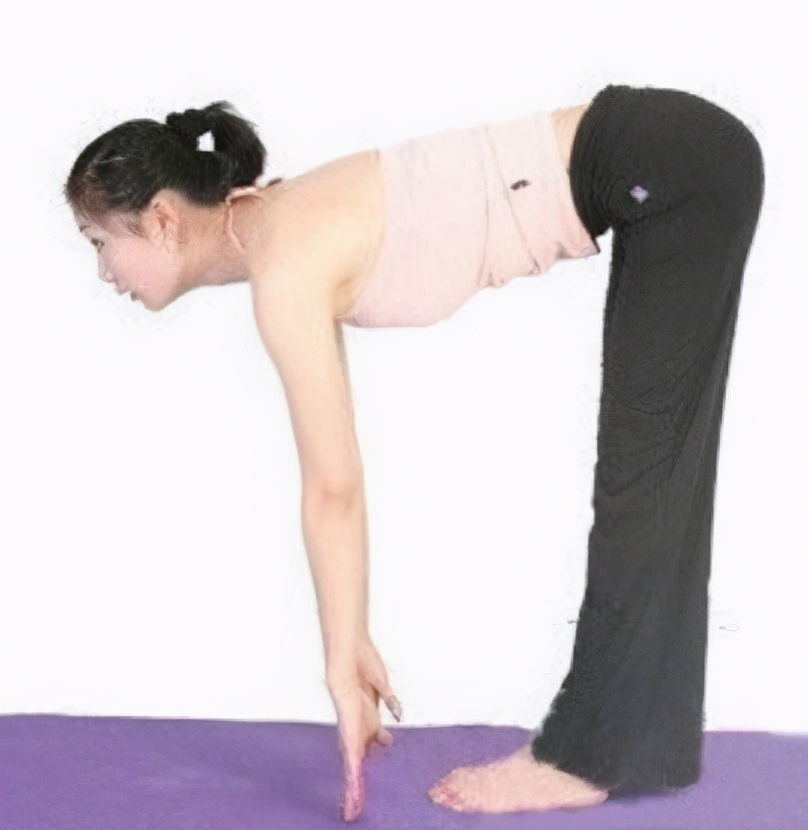 拉筋长高方法!7式拉筋运动令双腿变长5公分