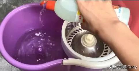 84消毒液可以和洗衣粉一起使用吗,84消毒液正确使用方法兑水的比例