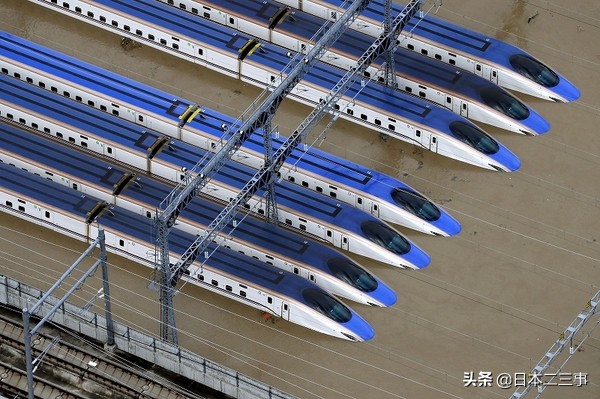 河川泛滥，日本新干线被水淹没！百辆面临报废