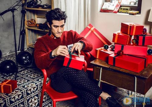 李治廷腹肌锻炼,李治廷花样健身