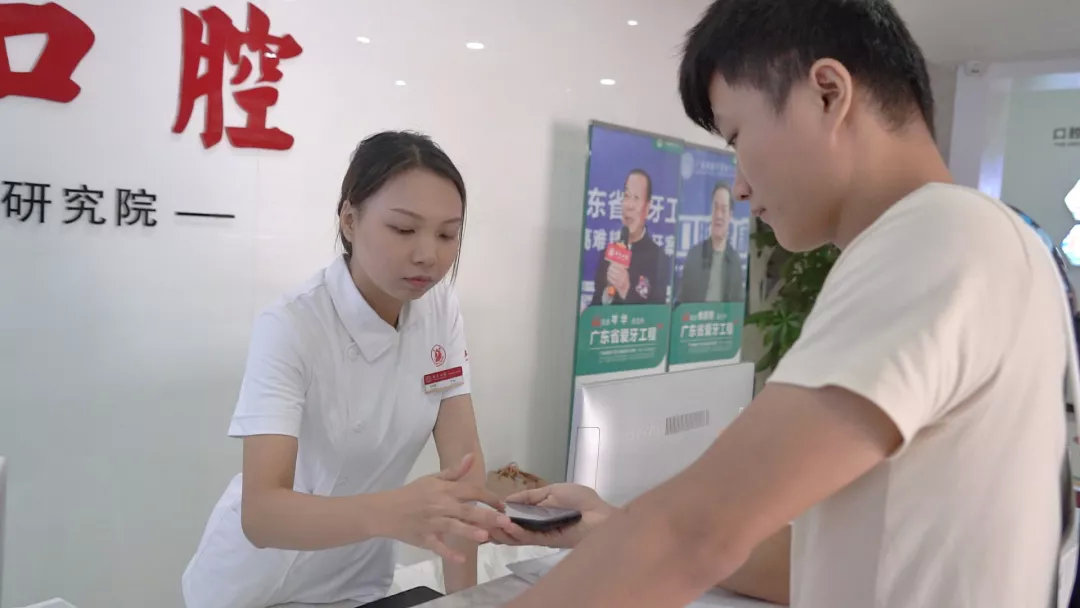 门牙缺失影响做隐形矫正吗,门牙缺失面部容貌有影响吗