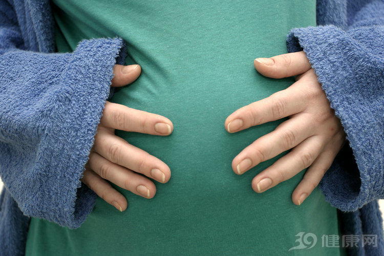 羊水栓塞会危及宝宝的生命吗,羊水栓塞为何致死率高