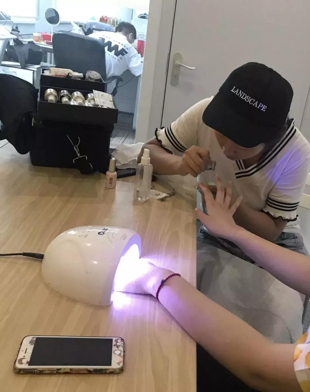 美甲店暴利？全案解析克丽缇娜、进巍、河狸家、InNail、美甲帮…