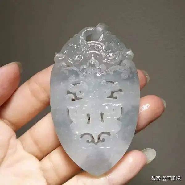 翡翠加工工费大概多少钱,翡翠雕刻工费一般多少钱