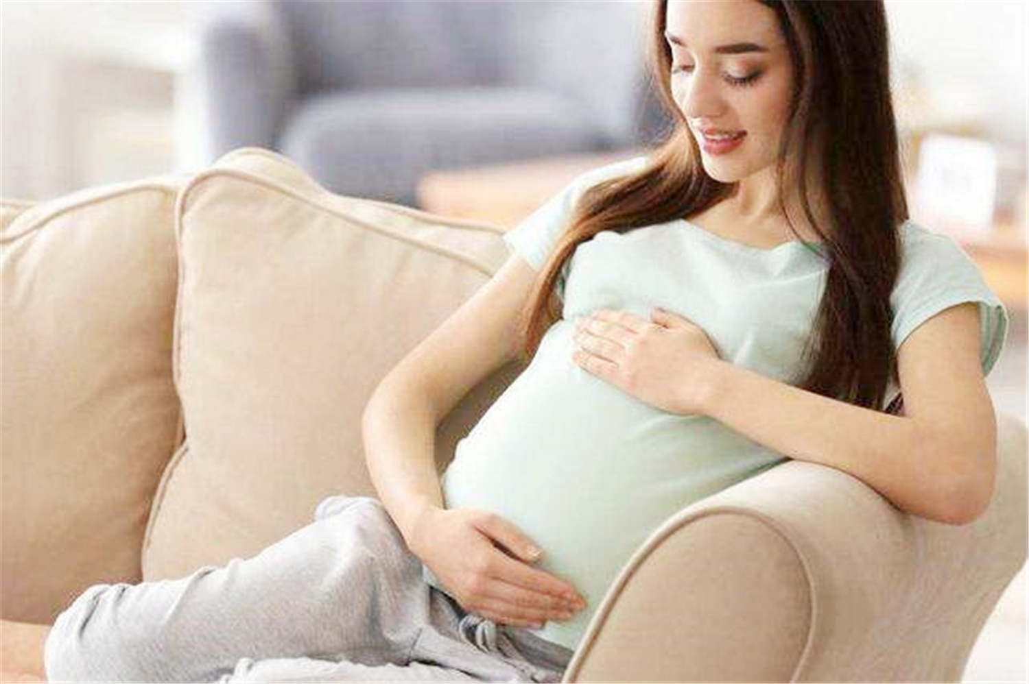 孕晚期腹部下方疼痛是入盆吗,孕晚期入盆后胎动引起的小腹疼