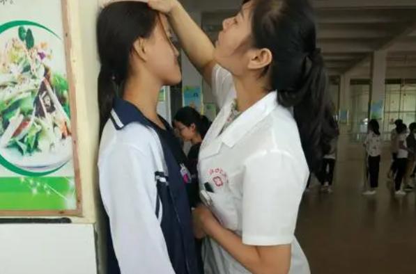 高中生标准身高表出炉,高中生身高实测校园