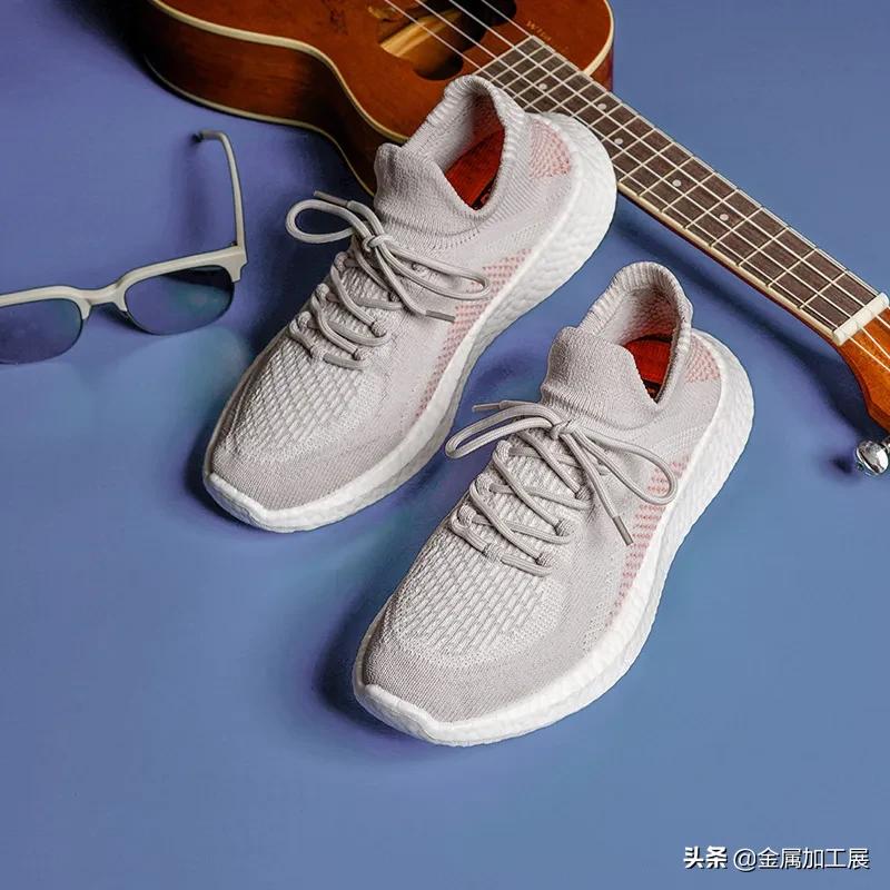 踩屎感最强的运动鞋,阿迪软底踩屎感鞋