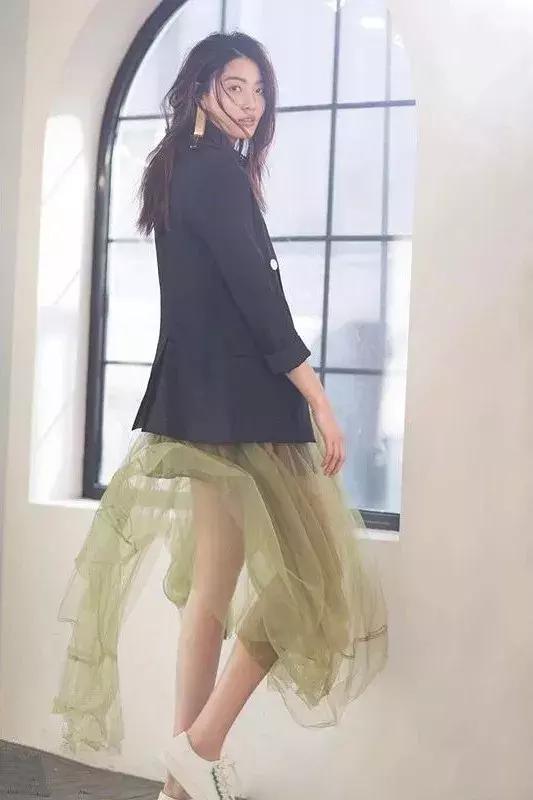 30岁以上女人穿裙子技巧,30岁女人裙子怎么穿好看