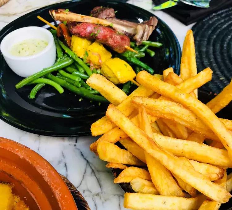 非洲的“后花园”在中国爆红，这个国家简直是“好色者”的天堂