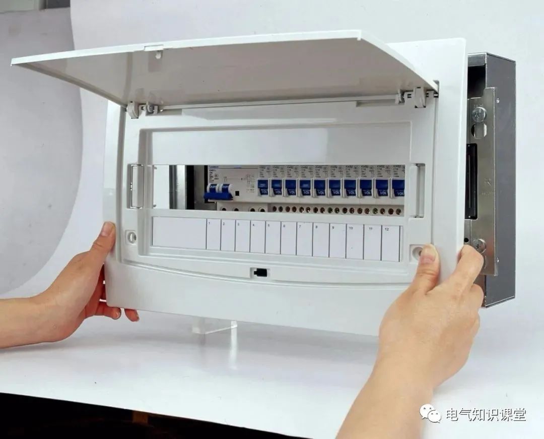 断路器1p2p3p怎么选,断路器1pn是什么