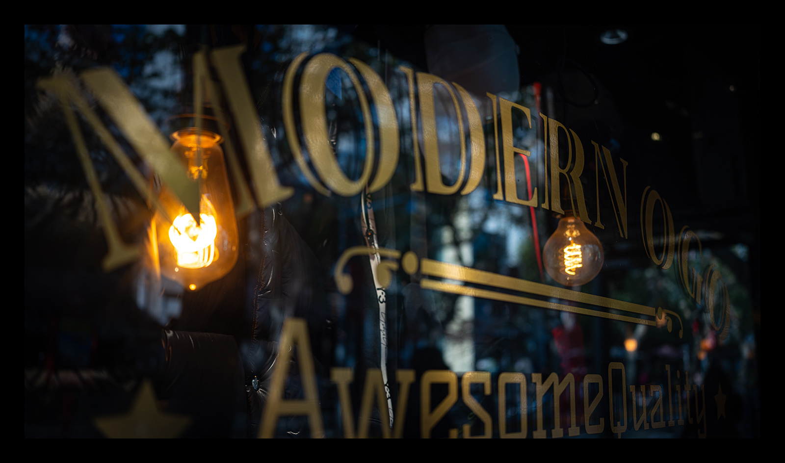 腾龙24mmf2.8全画幅广角微单镜头,腾龙352.8索尼镜头