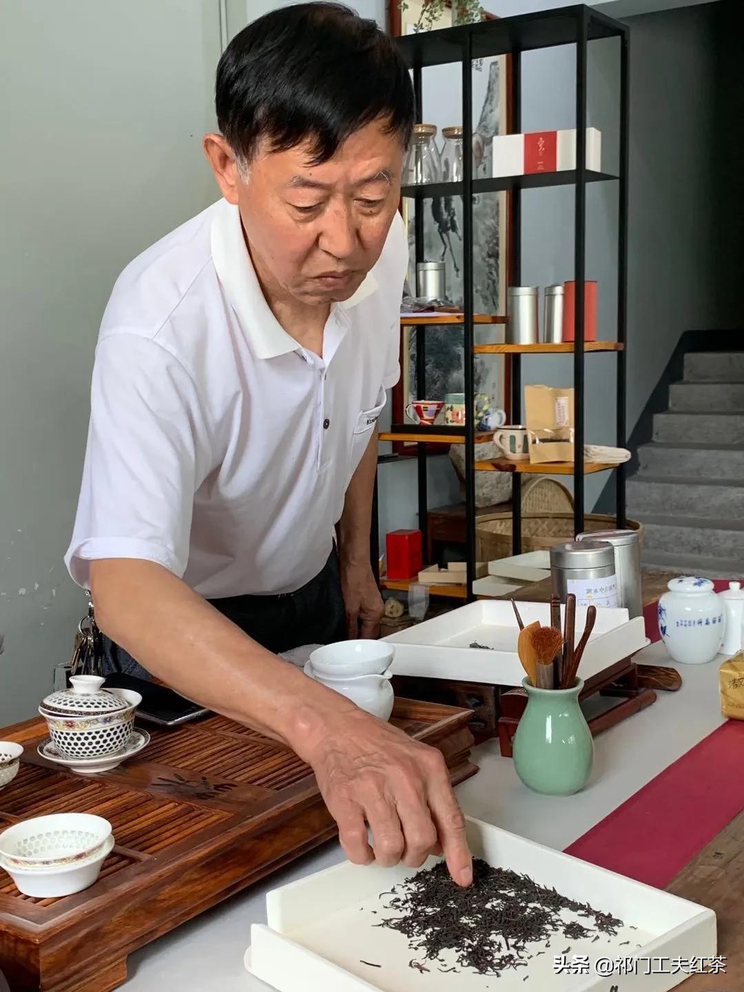 跨过大山和大海,跨过山和大海一路走来