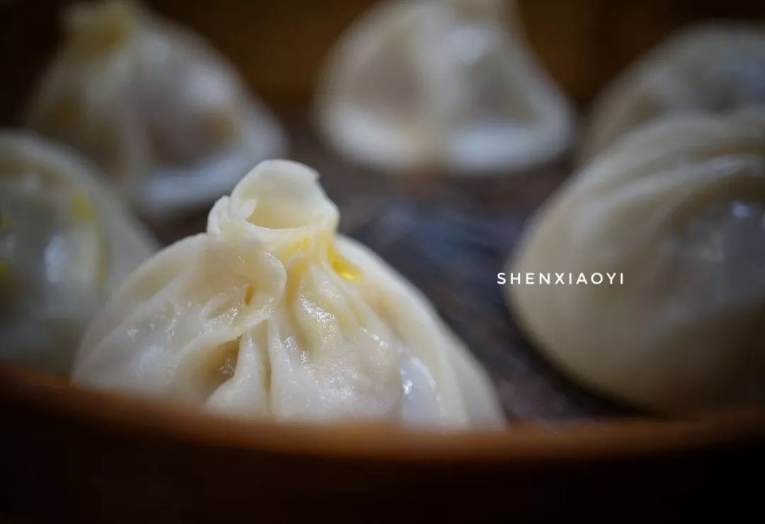 一上午走了1万步，探访5家人气爆棚的小店，不但吃撑还差点被人打