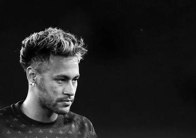 足球球星内马尔,内马尔评梅西苏亚雷斯