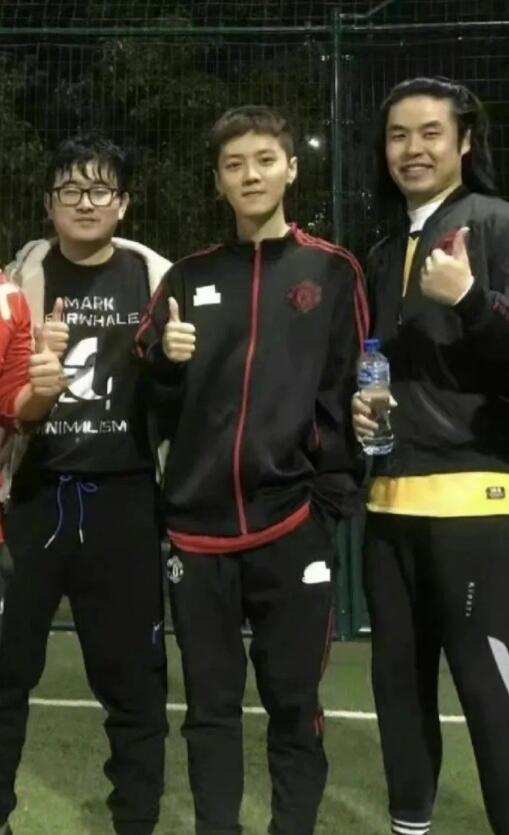 鹿晗剪头发后变短发,鹿晗剪发的样子