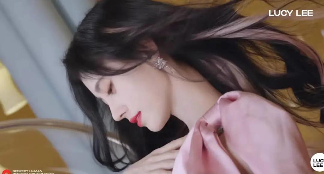 鞠婧祎代言假发混剪视频,鞠婧祎青春环游记假发