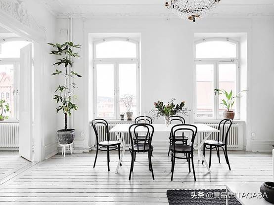 从Cassina到Vitra|这十把椅子里，藏着永不过时的时代风尚