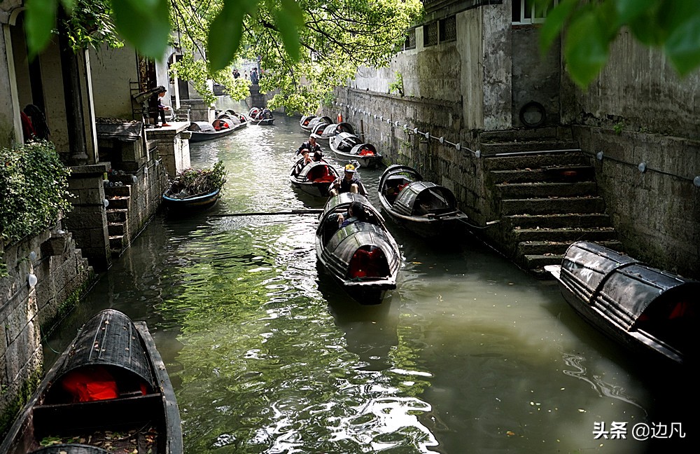 乌篷船——水乡绍兴的交通工具