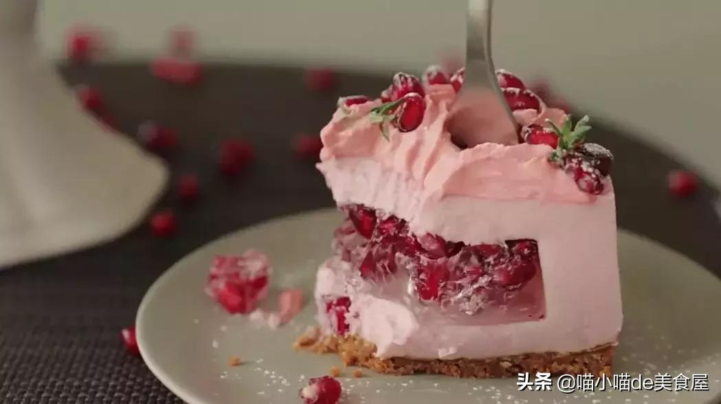 它火遍韩国私房圈，红宝石奶油芝士蛋糕，咬一口得多少钱？