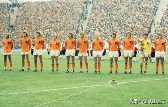 荷兰足球2020顶级边锋有谁,荷兰足球历史最好的边锋是