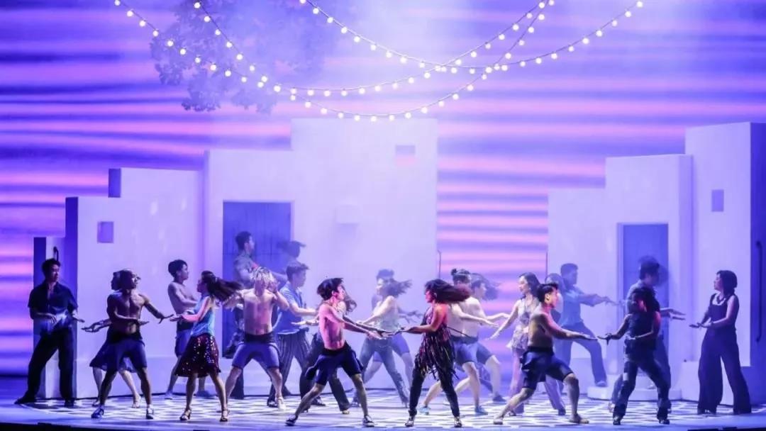 85岁还出新专辑，这个女人是我见过最牛逼的嬉皮士