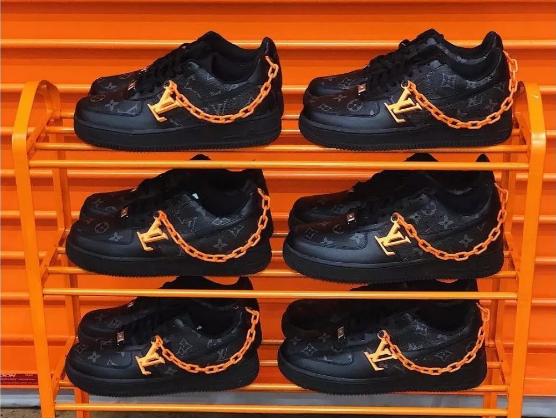 有许多配件的球鞋,如何让你的球鞋看起来更高级