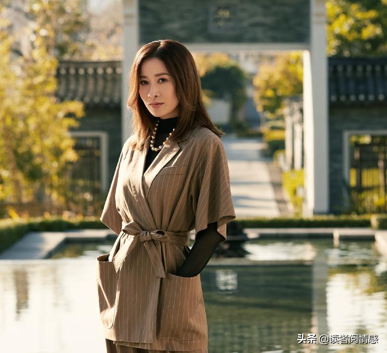 六位年轻漂亮的女明星,45岁冻龄女明星