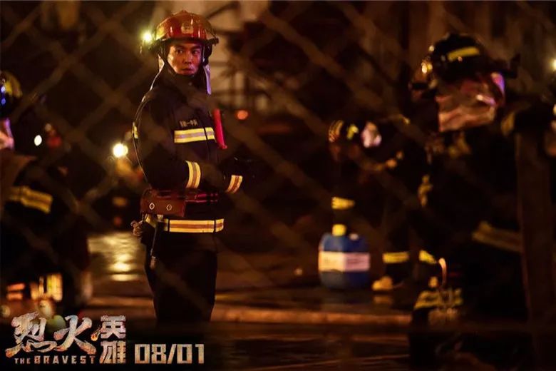 杜江：要演好英雄，最好的方法是成为英雄