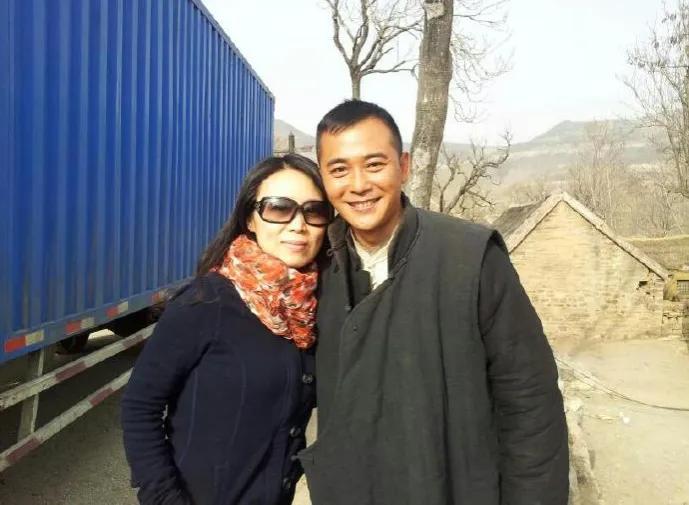 黄梅戏名家吴琼有几段婚姻,黄梅戏吴琼和老公有孩子吗