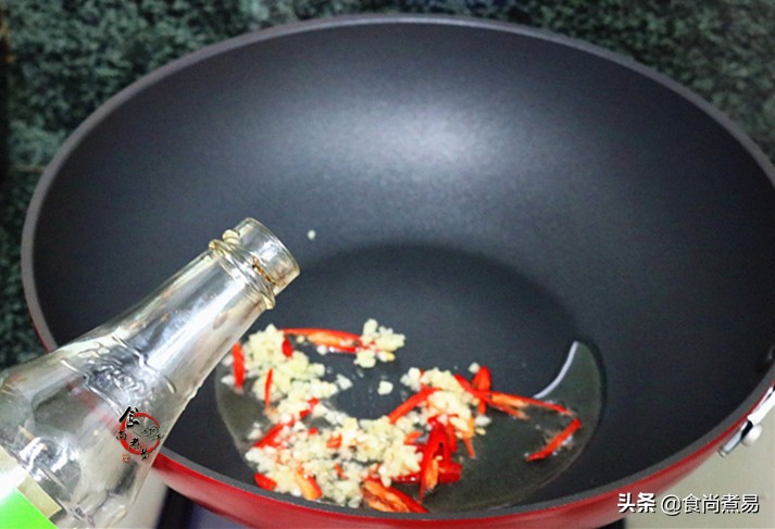 入秋后天天惦记吃它鲜香好下饭,入秋后推荐8道大口吃肉的硬菜