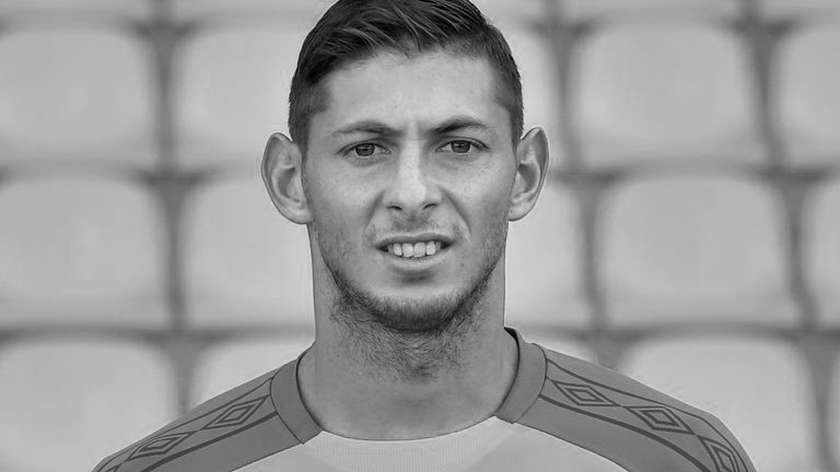 足球史上有哪些震惊的空难,空中浩劫每集最惨的空难