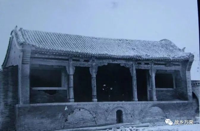 王刚为了插队去下乡,王刚早年采访