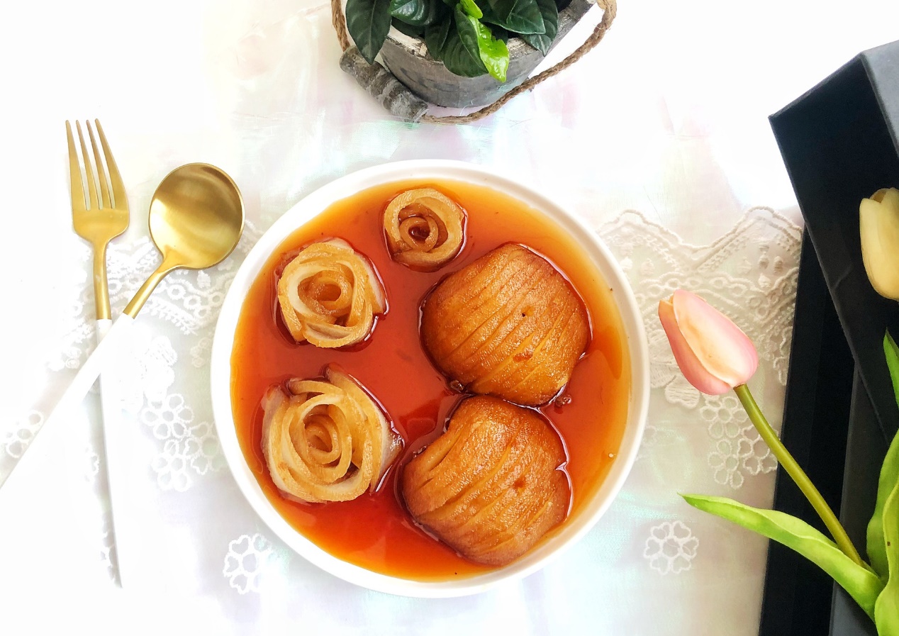 红酒雪梨秋天可以做吗,冰糖红酒雪梨的正确做法