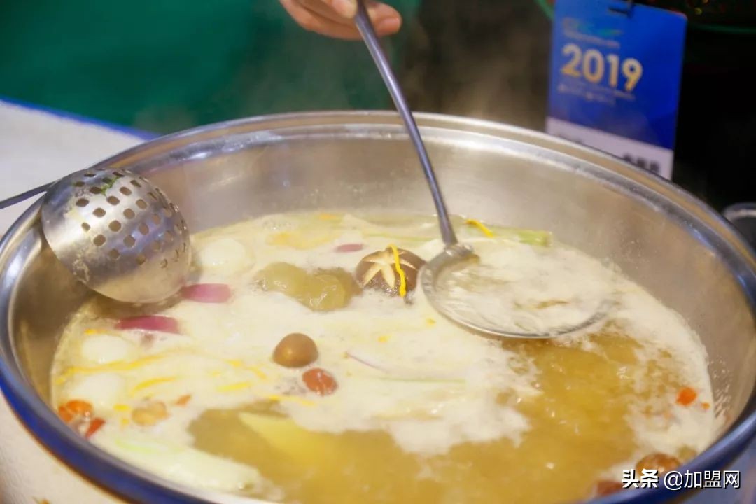 四大元素,点亮加盟盛宴!多视角体验第16届中国加盟产博览会