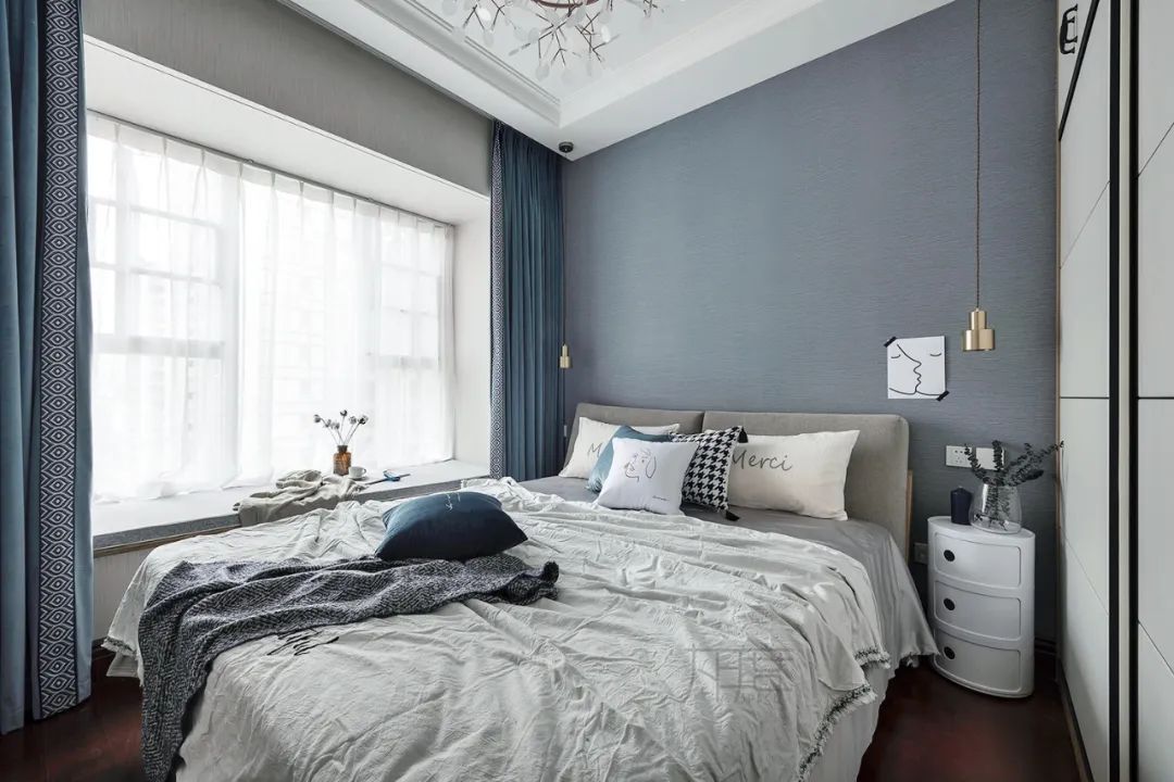 飘窗窗帘怎么挂,飘窗窗帘装里面好看还是外面好