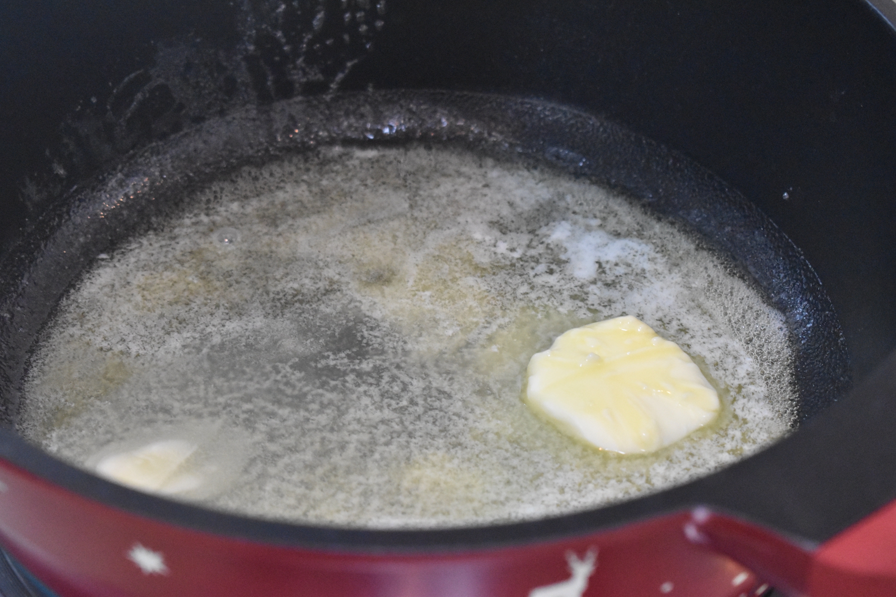 现在这个季节适合自制牛轧糖吗,自己在家做牛轧糖的方法