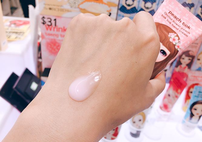 世界顶级手模出镜一次赚4万 (世界最漂亮手模)