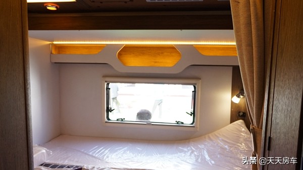 亚特最新款左右双拓展房车视频,大空间双拓展亚特尊尚型房车