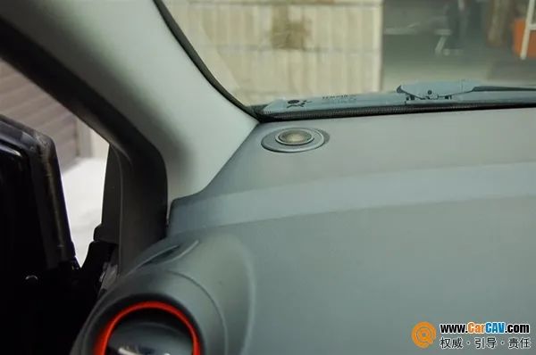 玩儿的就是姿态,玩的就是姿态低趴