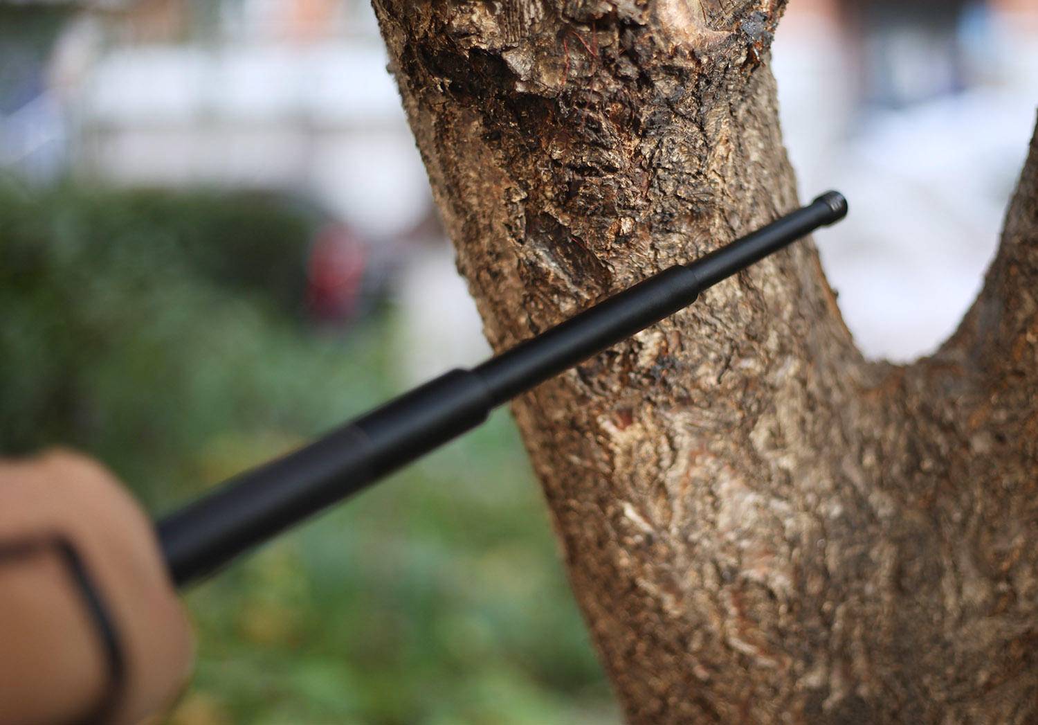 纳拓雷电电弧防身测评,纳拓雷电安全求生棒使用教程