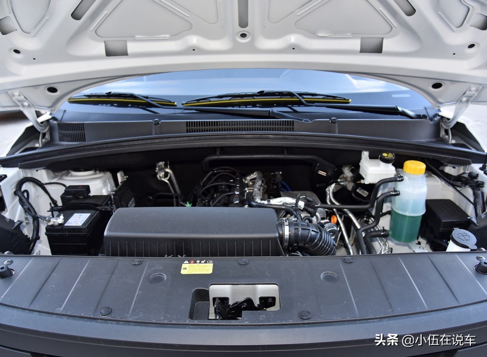 五菱宏光7.18万,五菱宏光plus20年5万公里7座