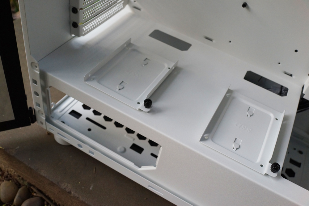 tt挑战者h3机箱,挑战者h3机箱图片