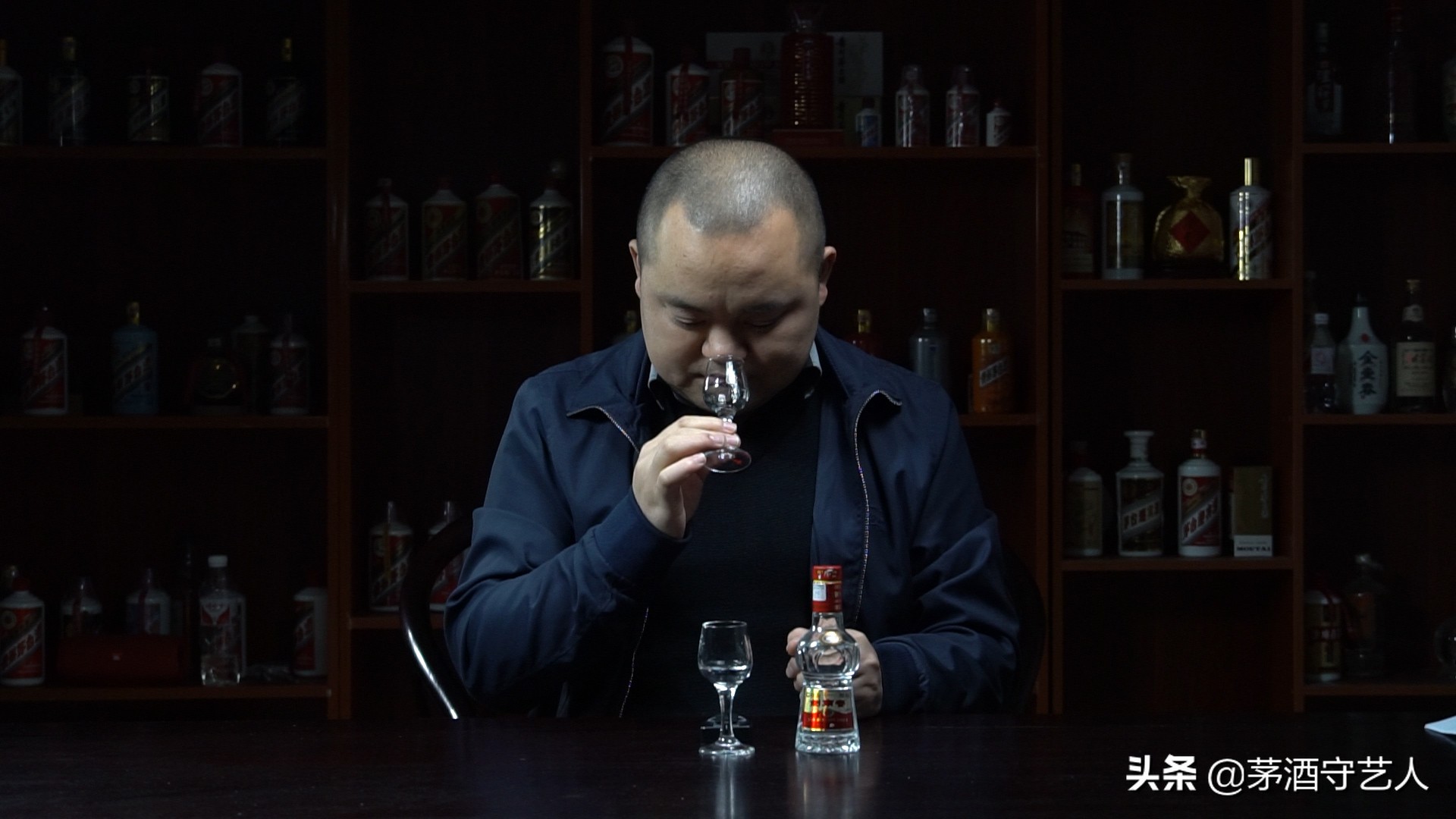 茅酒守艺人品酒古井贡酒,茅酒守艺人1935