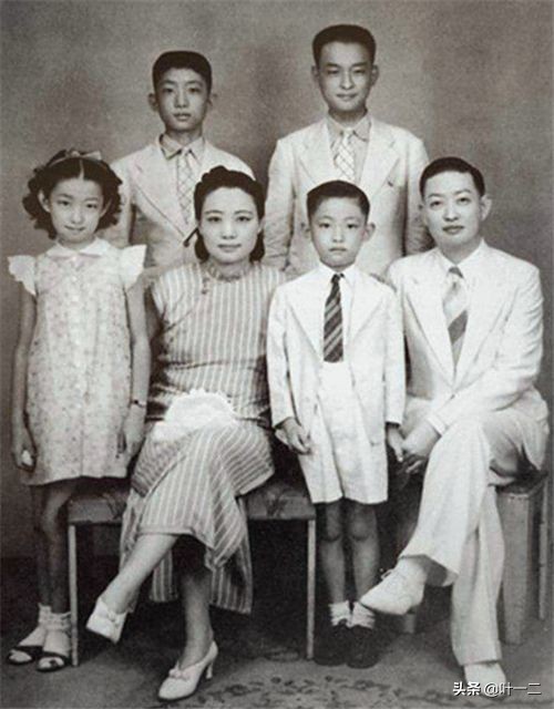 孟小冬切喉管,孟小冬死后葬礼