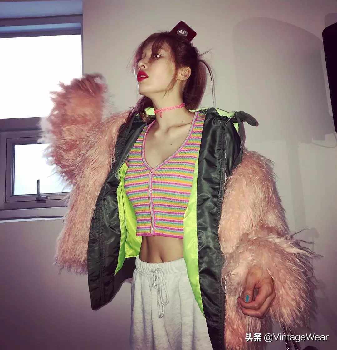 金泫雅的穿衣风格是什么,金泫雅ins大衣搭配