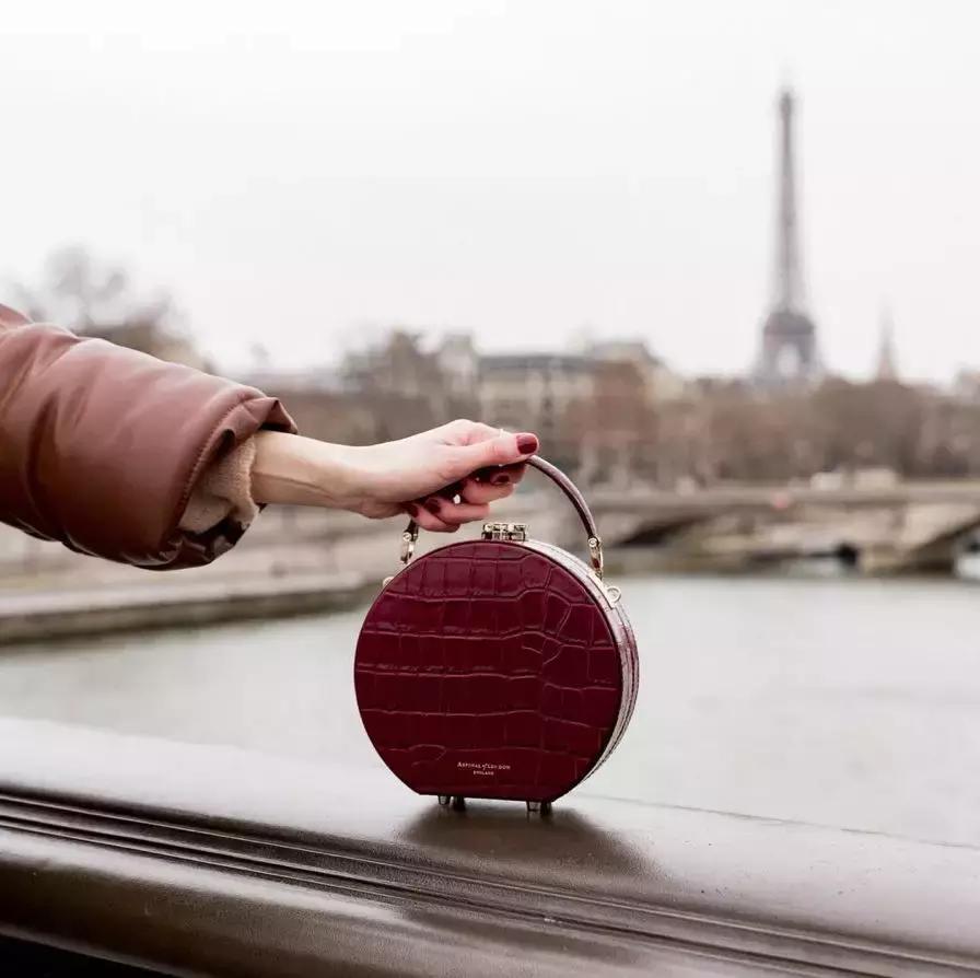 扒一扒英国王妃的御用品牌,英国王妃御用品牌