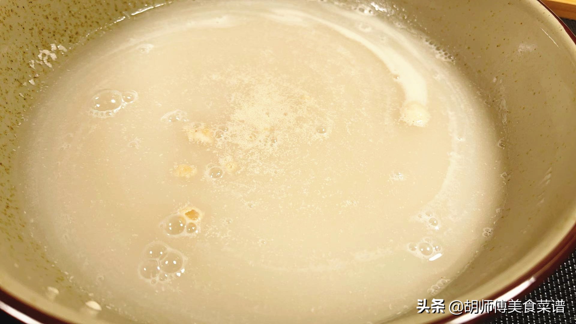 蒸包子做法用凉水蒸还是用开水蒸,蒸包子用发面还是不发面